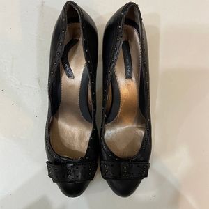 Bandolino, Black Leather Stud & Bow Heels - S-8.5